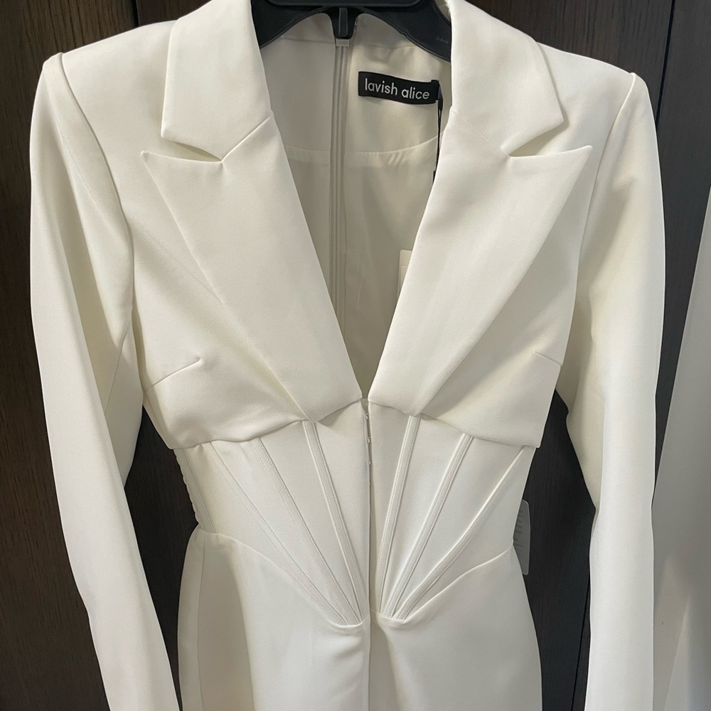 Brand new beautiful white long sleeve corset dress